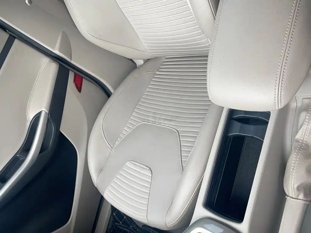 Ford Focus — миниатюра 14