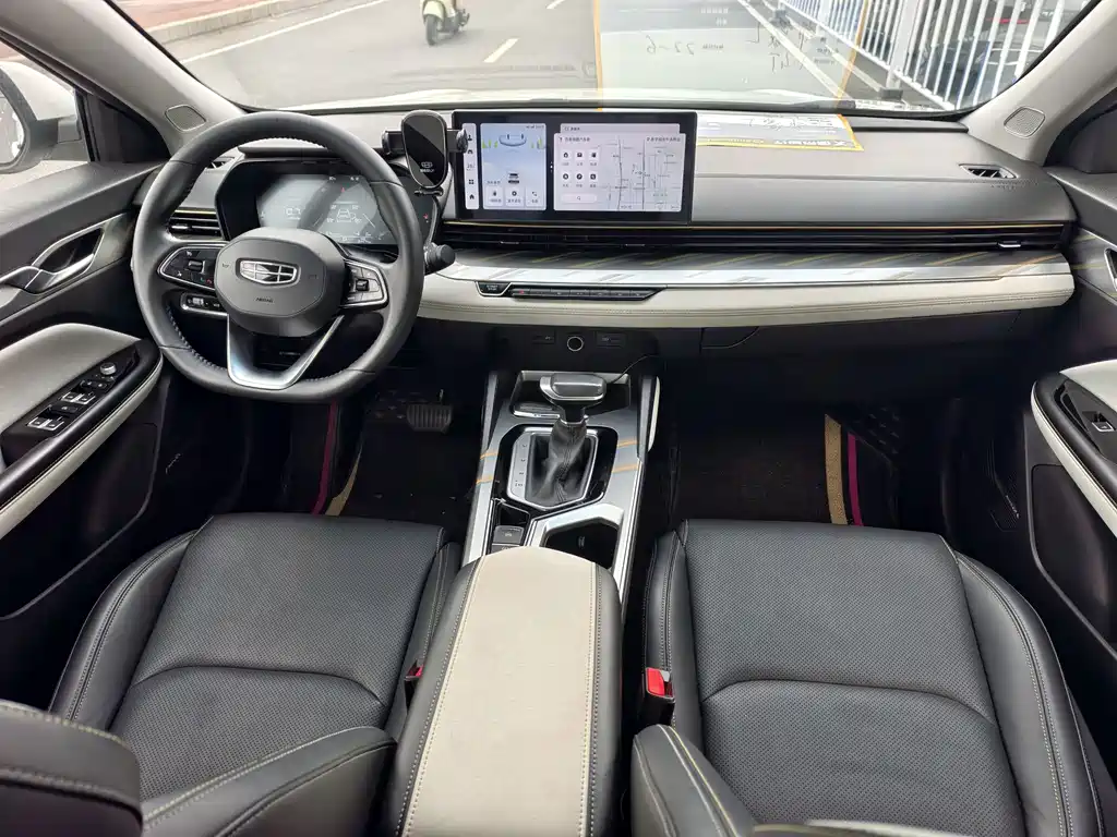 Geely Emgrand L — миниатюра 6