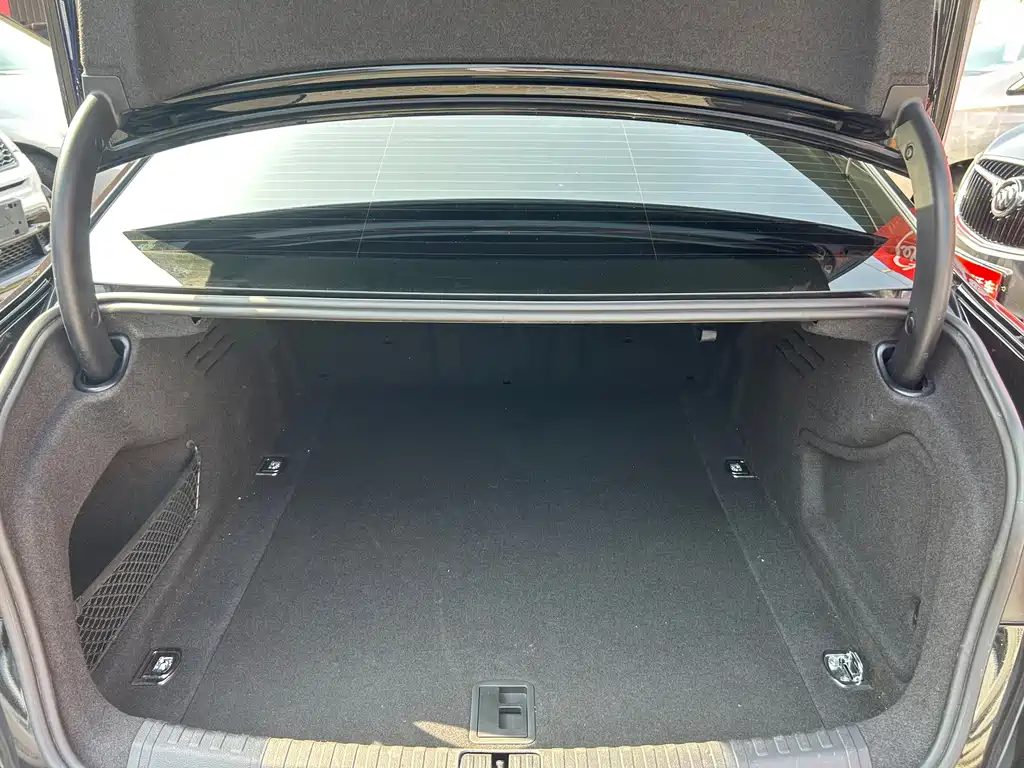 Audi A6L — миниатюра 21