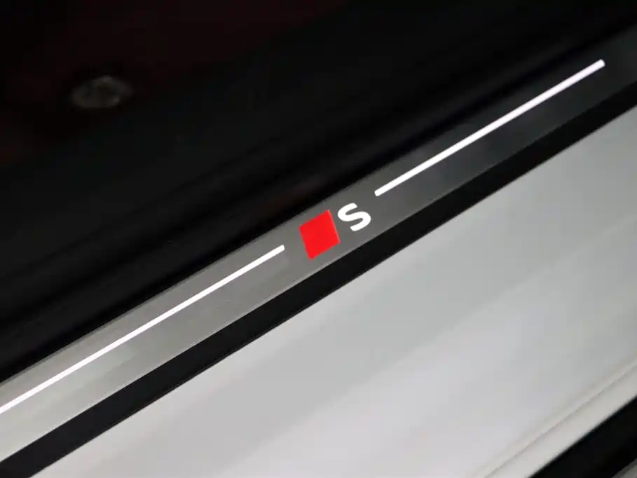 Audi A5L — миниатюра 17