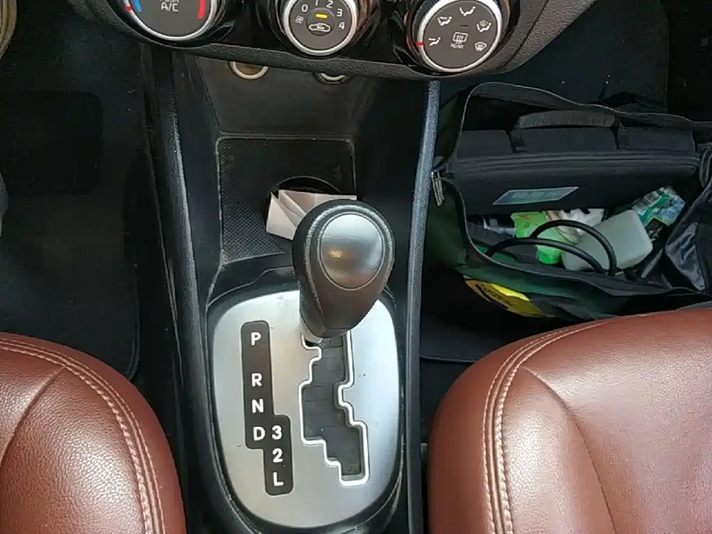 Kia K2 — миниатюра 14