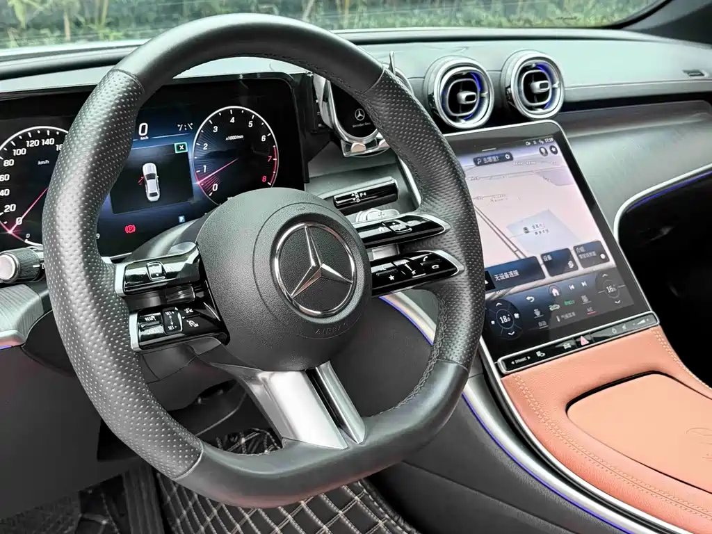 Mercedes-Benz C-Class — миниатюра 2