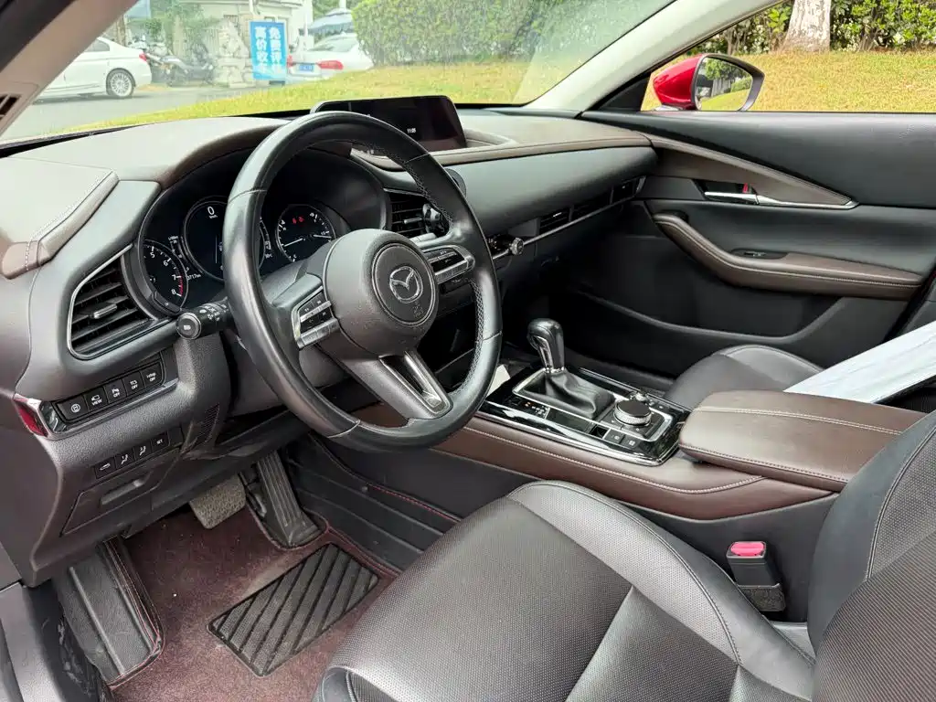 Mazda CX-30 — миниатюра 7