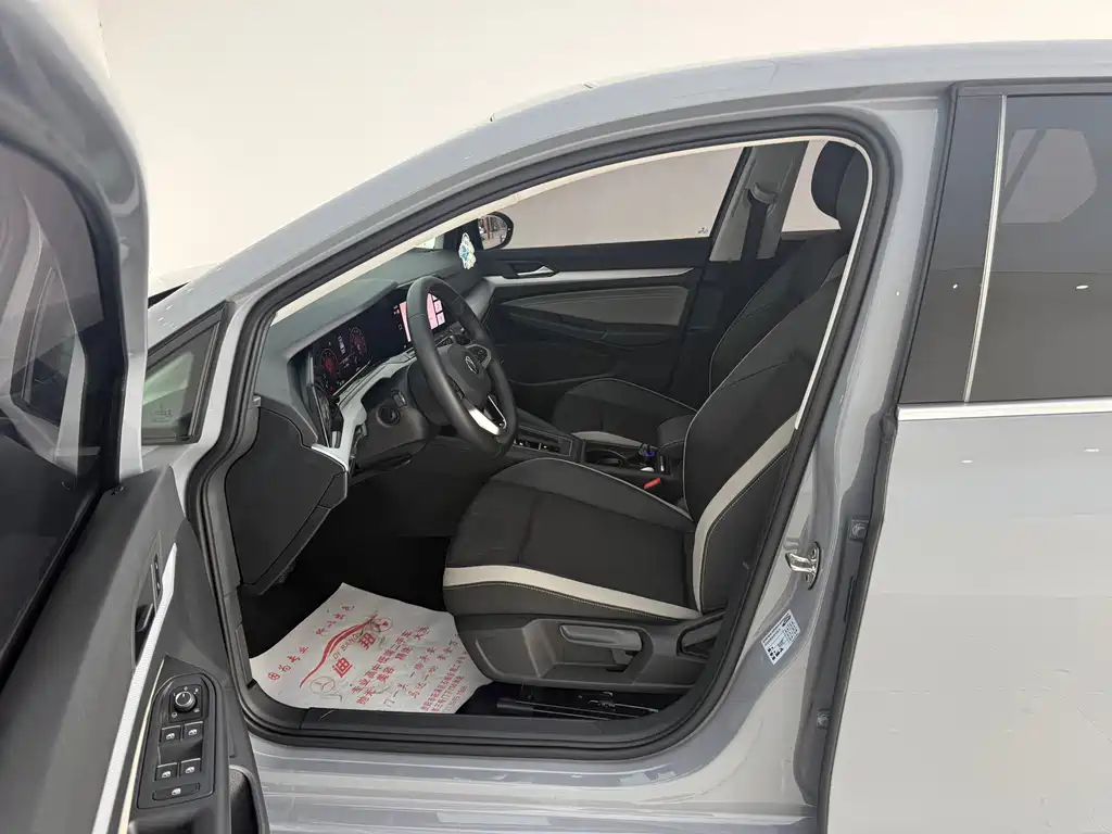 Volkswagen Golf — миниатюра 16