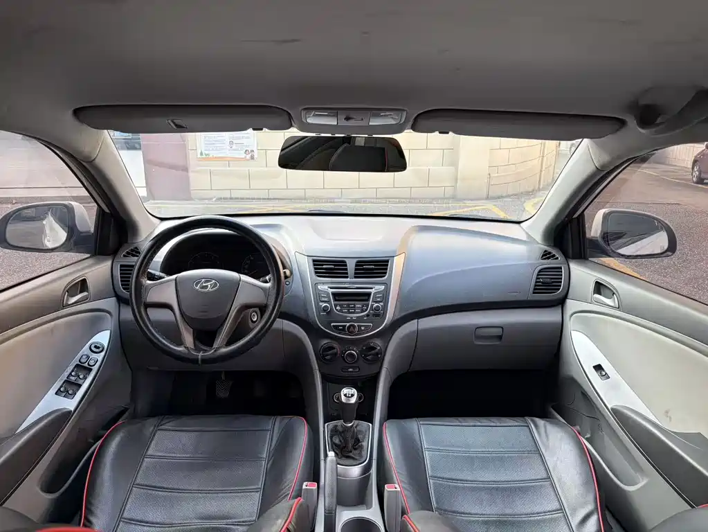 Hyundai Verna — миниатюра 10