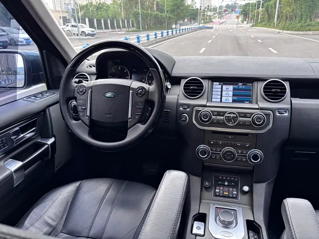 Land Rover Discovery — миниатюра 12