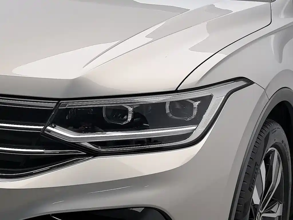 Volkswagen Tiguan L — миниатюра 7