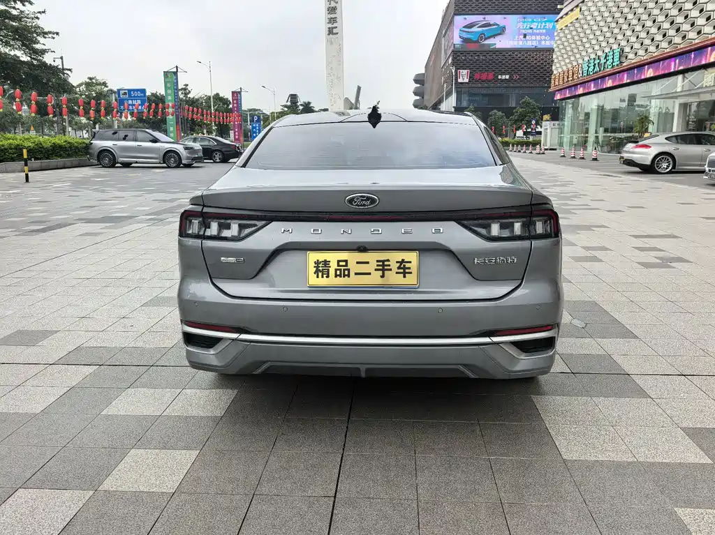 Ford Mondeo — миниатюра 17