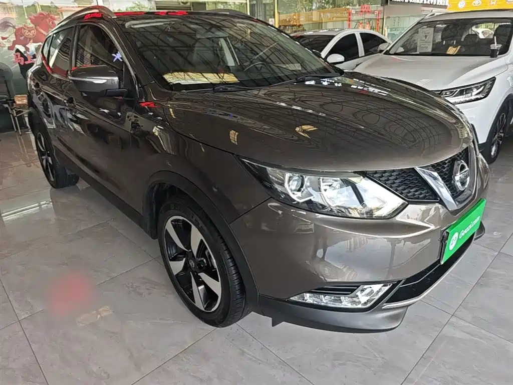 Nissan Qashqai 2017 2.0L CVT Luxury V