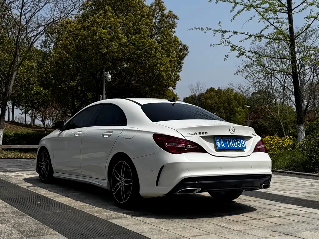 Mercedes-Benz CLA 2017 CLA 220 4MATIC