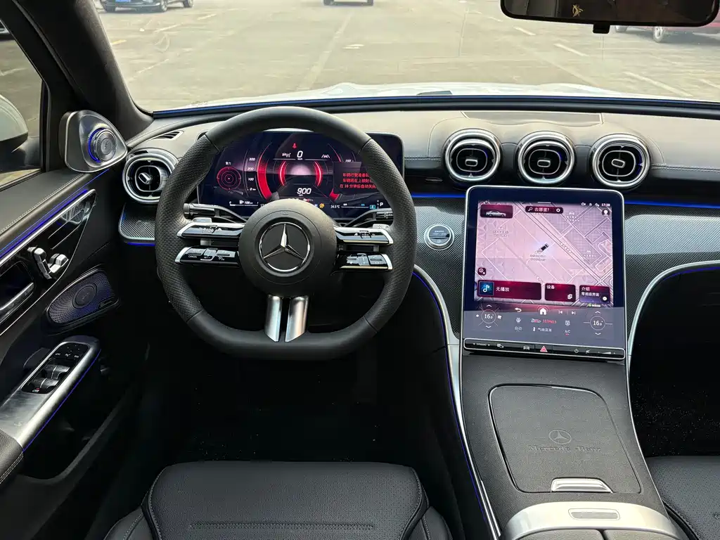 Mercedes-Benz C-Class — миниатюра 7