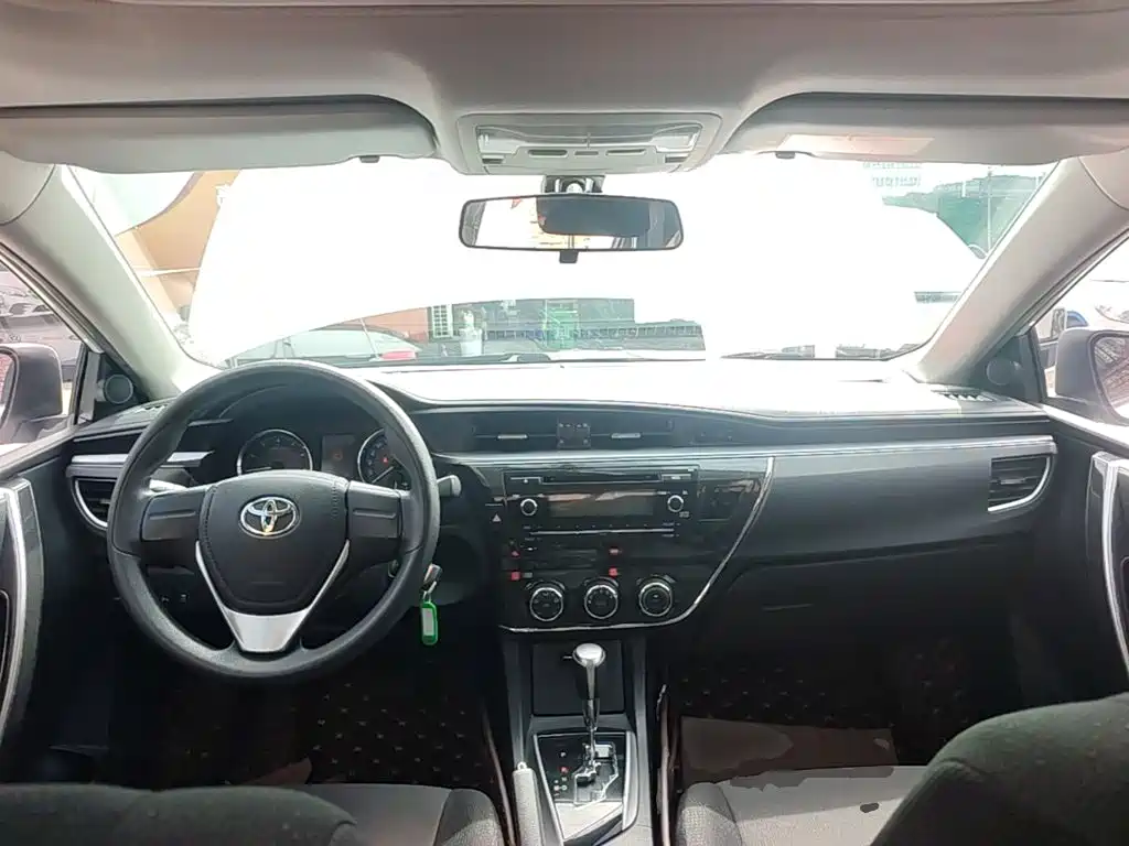 Toyota Corolla — миниатюра 10
