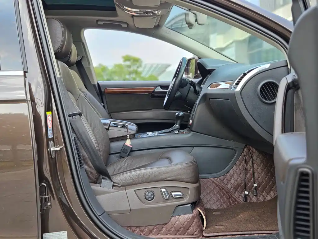 Audi Q7 — миниатюра 17