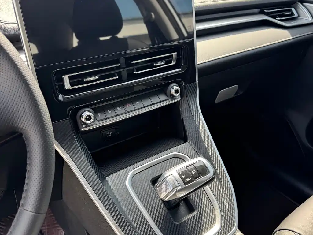 Haval M6 — миниатюра 8