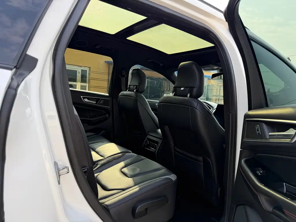 Ford Edge — миниатюра 13