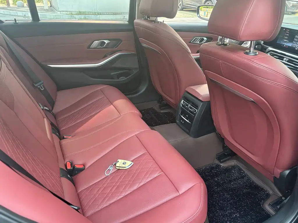 BMW 3 Series — миниатюра 12