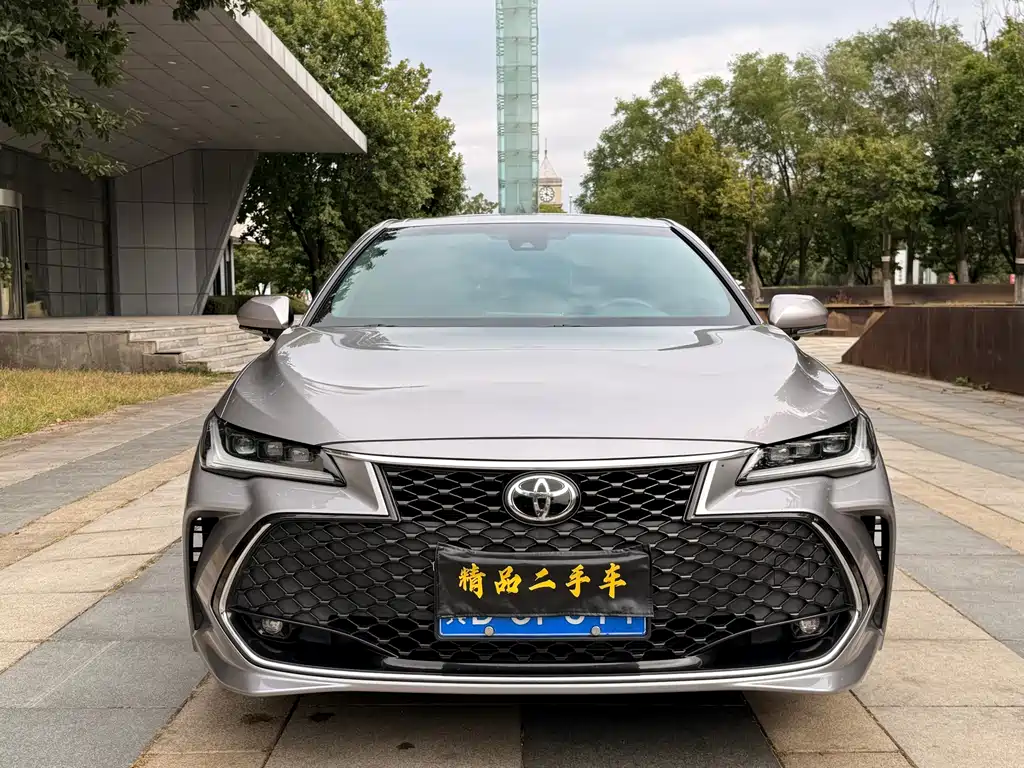 Toyota Avalon — миниатюра 2