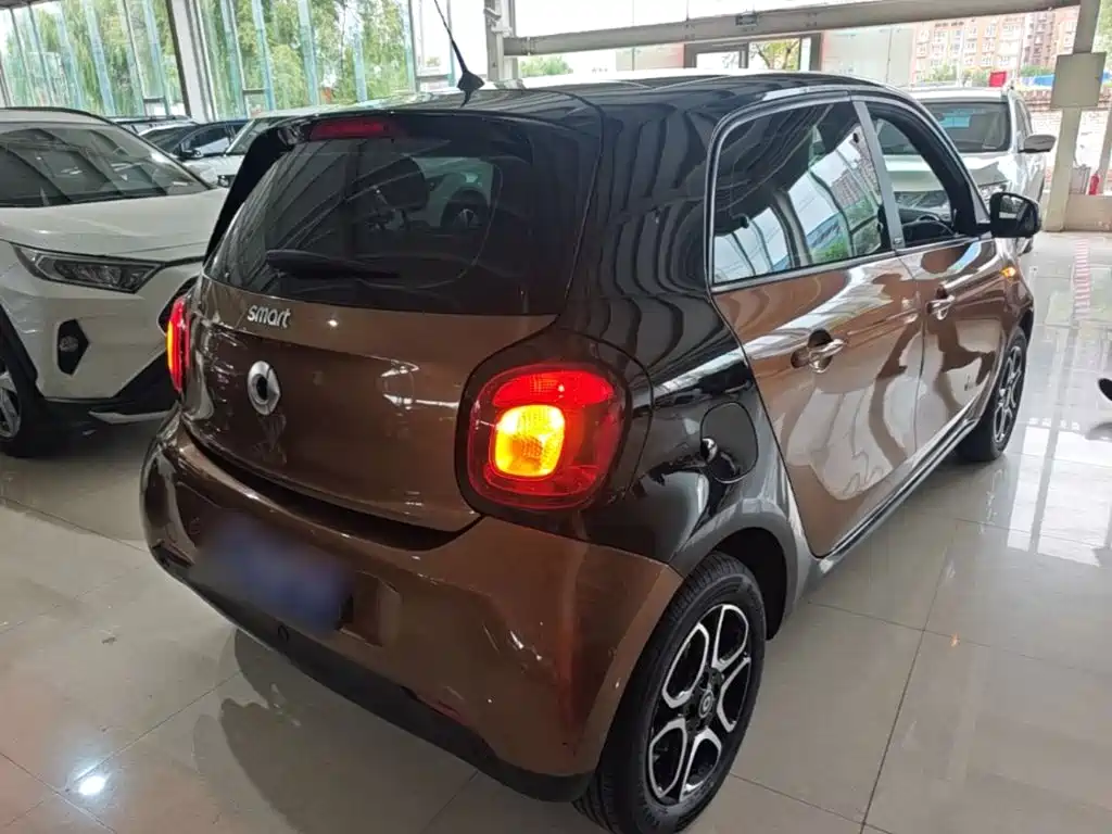 smart Smart Forfour — миниатюра 7