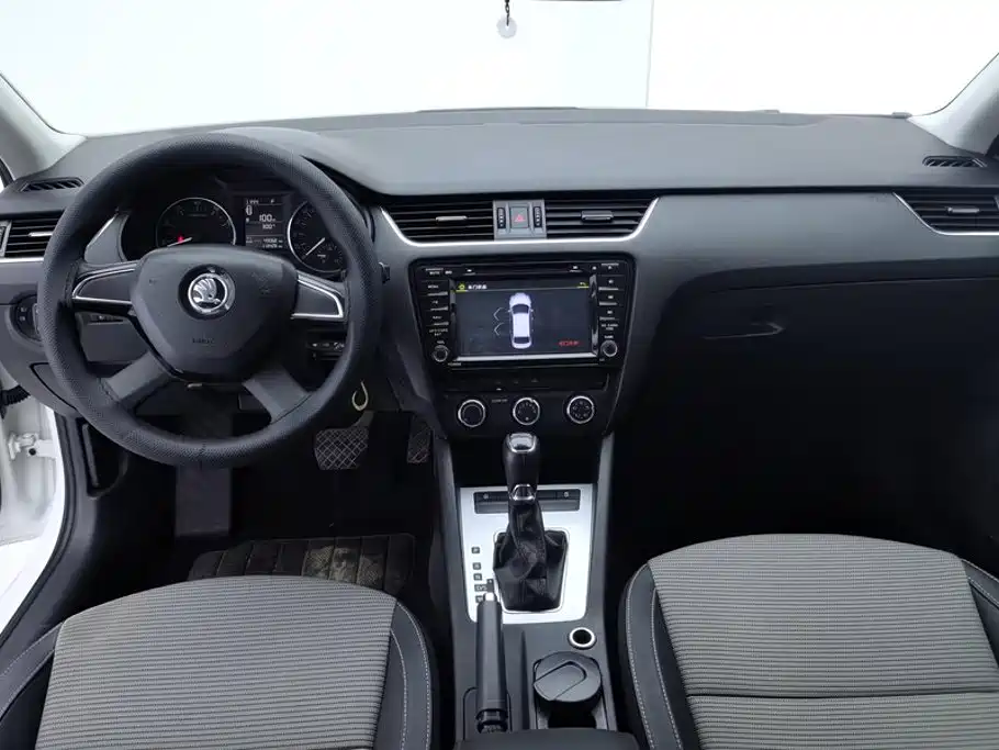 Skoda Octavia — миниатюра 12