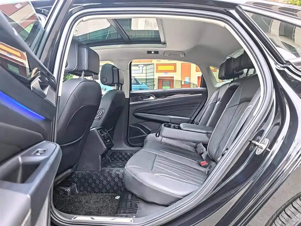 Volkswagen Passat — миниатюра 6