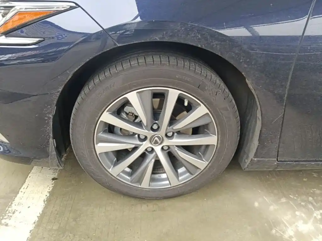 Lexus ES — миниатюра 23