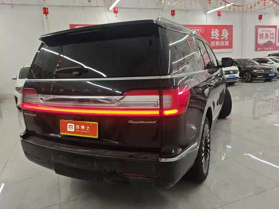Lincoln Navigator — миниатюра 6