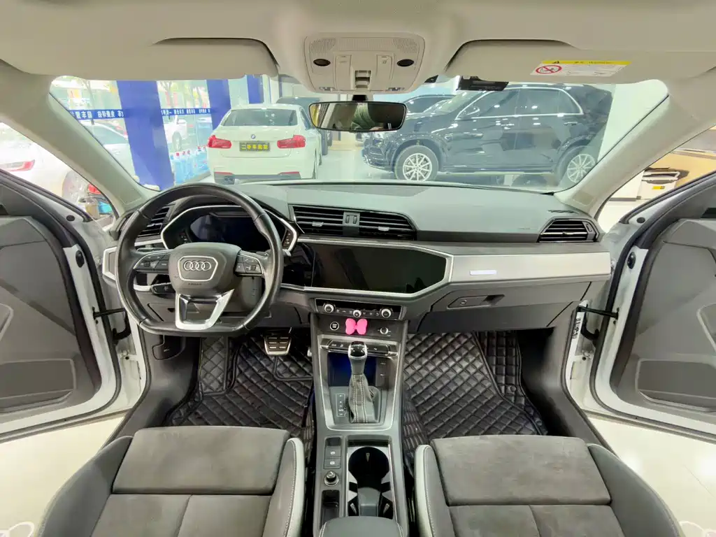 Audi Q3 — миниатюра 5