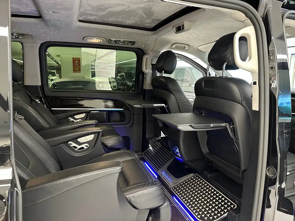 Mercedes-Benz V-Class — миниатюра 15