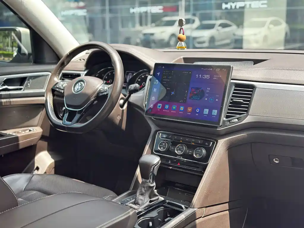 Volkswagen Teramont — миниатюра 7