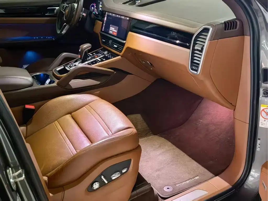 Porsche Cayenne Hybrid — миниатюра 5