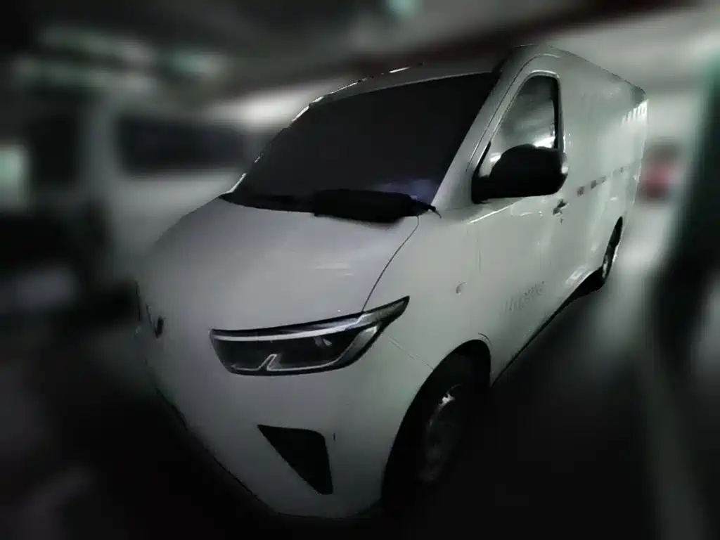 Wuling Yangguang — миниатюра 2