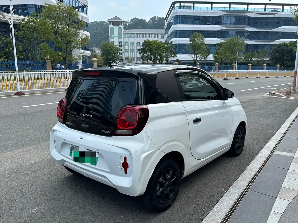 Roewe Clever — миниатюра 5