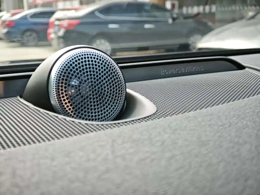 Volvo S90 PHEV — миниатюра 9