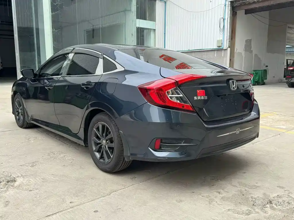 Honda Civic — миниатюра 7