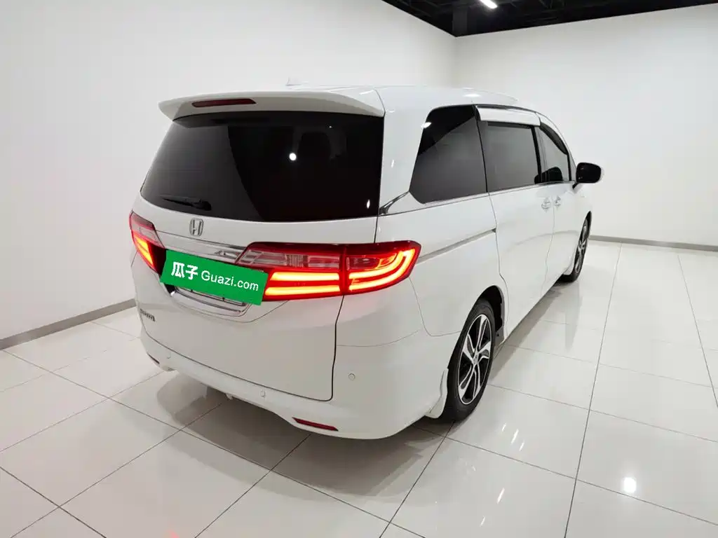 Honda Odyssey 2018 2.4L Luxury