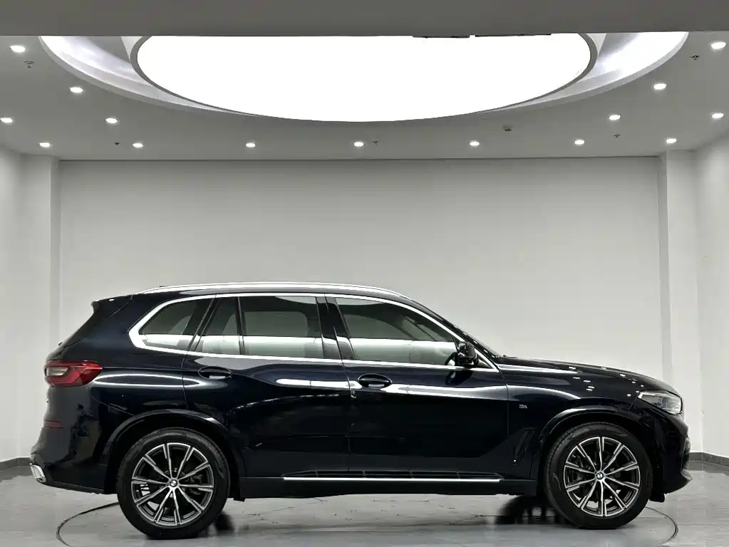 BMW X5 (Import) — миниатюра 4