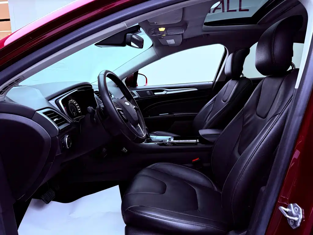 Ford Mondeo — миниатюра 11