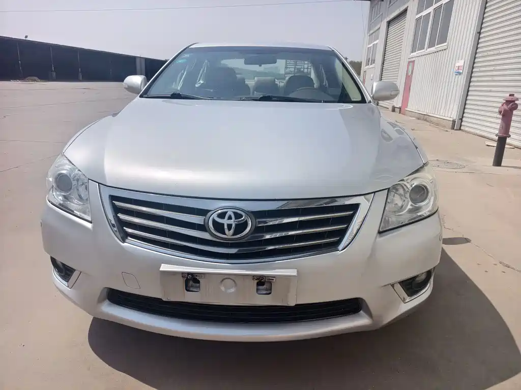 Toyota Camry — миниатюра 2