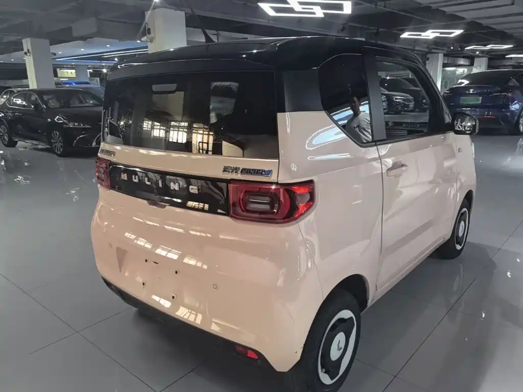 Wuling MINIEV — миниатюра 7