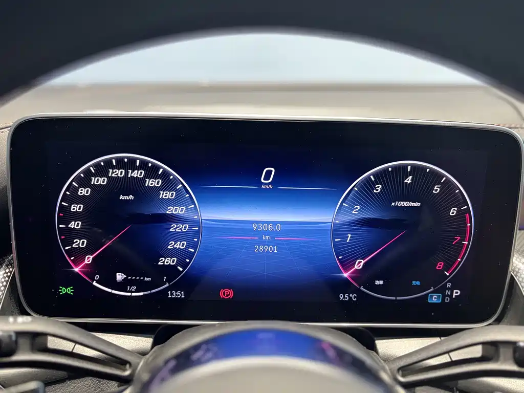Mercedes-Benz GLC 2024 GLC 260 L 4MATIC 5 мест