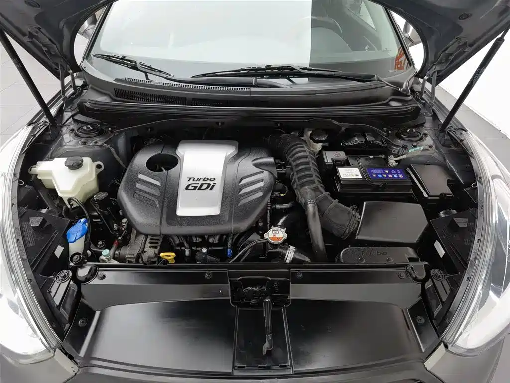 Hyundai Veloster 2012 1.6T AT Premium