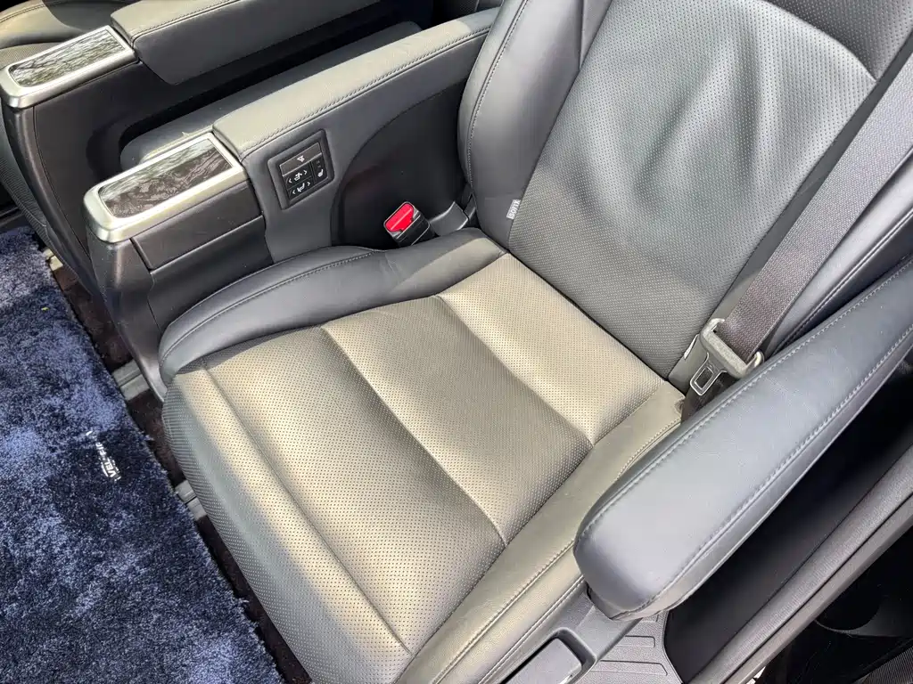Toyota Vellfire — миниатюра 22
