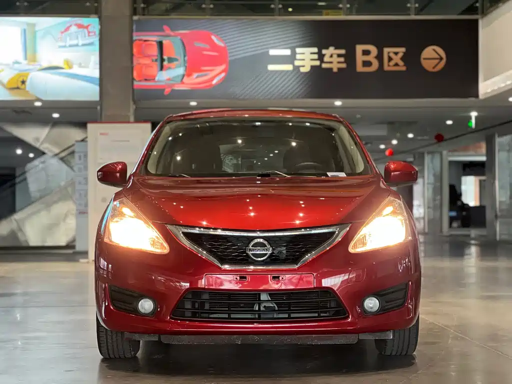 Nissan Tiida — миниатюра 2