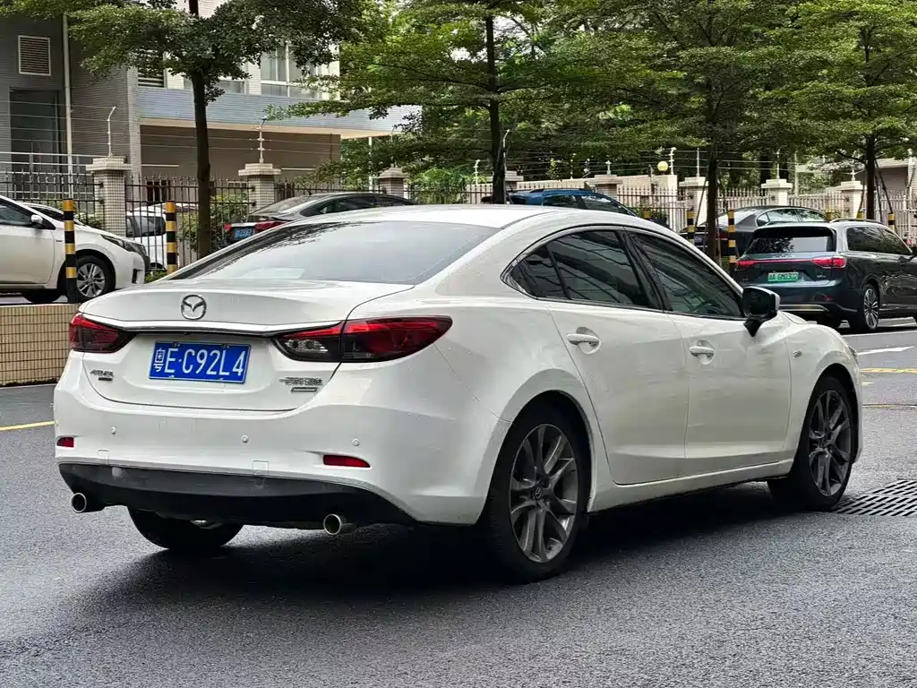 Mazda Atenza — миниатюра 8