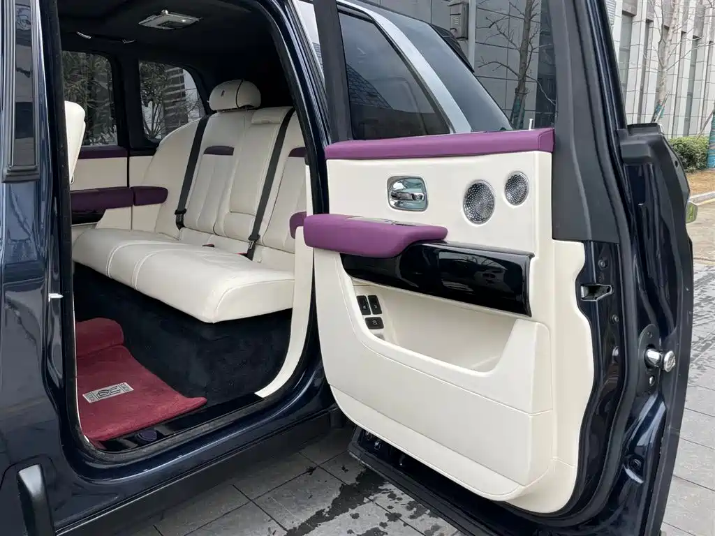 ROLLS-ROYCE CULLINAN