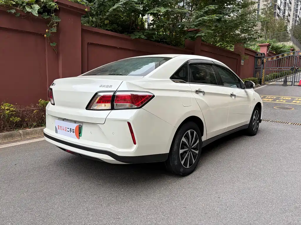 Venucia D60 EV — миниатюра 7