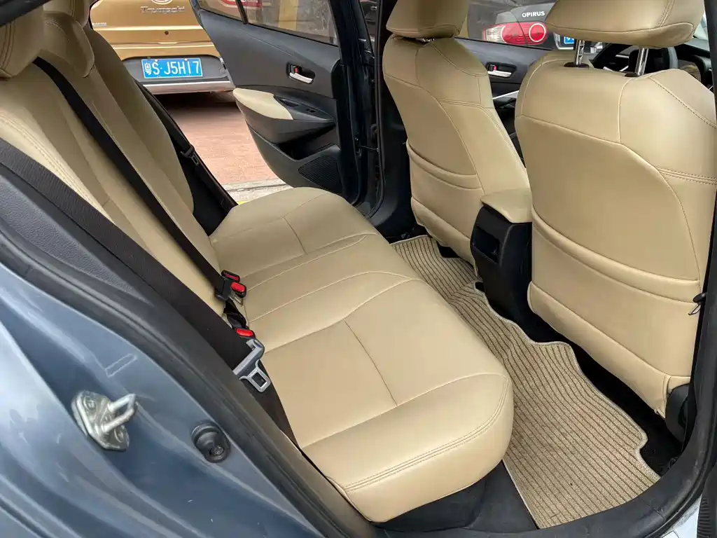 Toyota Corolla — миниатюра 9