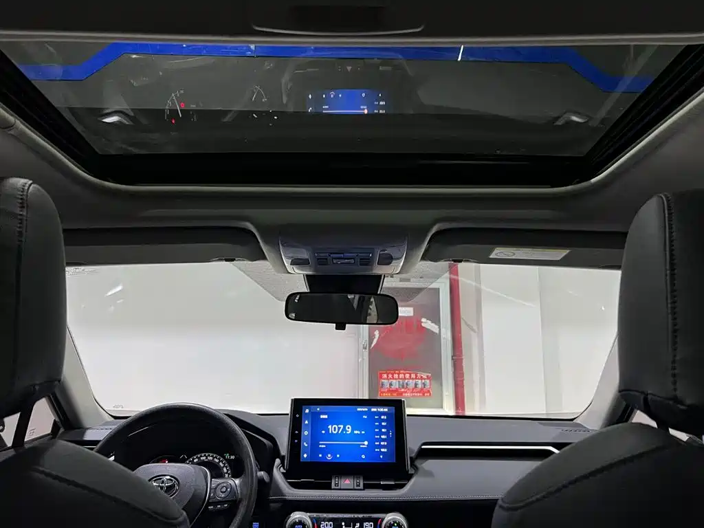 TOYOTA RAV4 RONGFANG