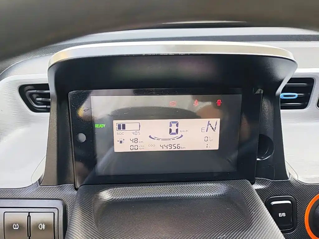 Wuling MINIEV — миниатюра 12