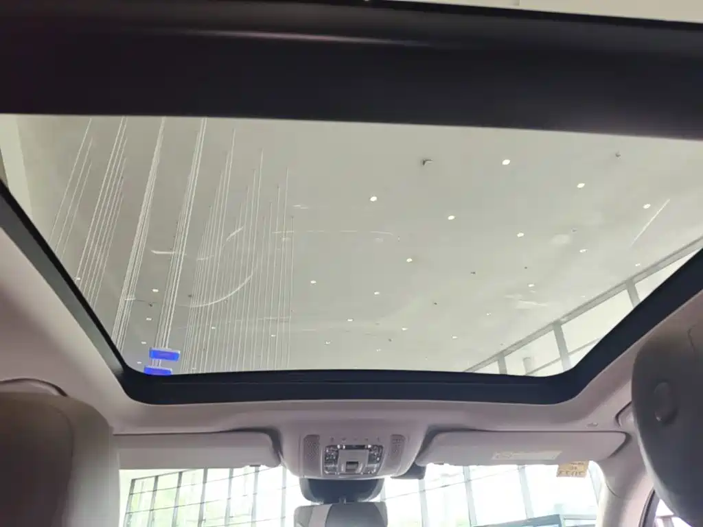 Mercedes-Benz GLE New Energy — миниатюра 23